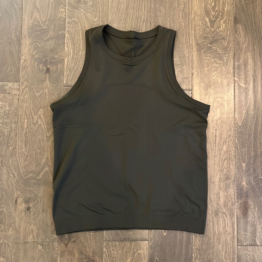 Lululemon green workout tank